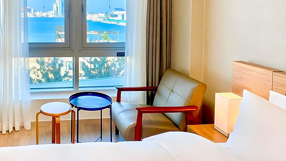 Chungchoho Best Hotel