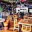 Above The Sea Boutique Hotel