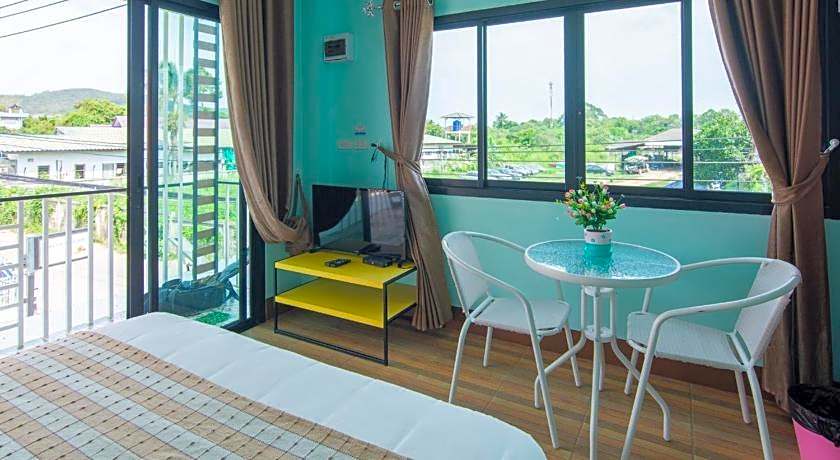 Brown Home Sattahip @ 19