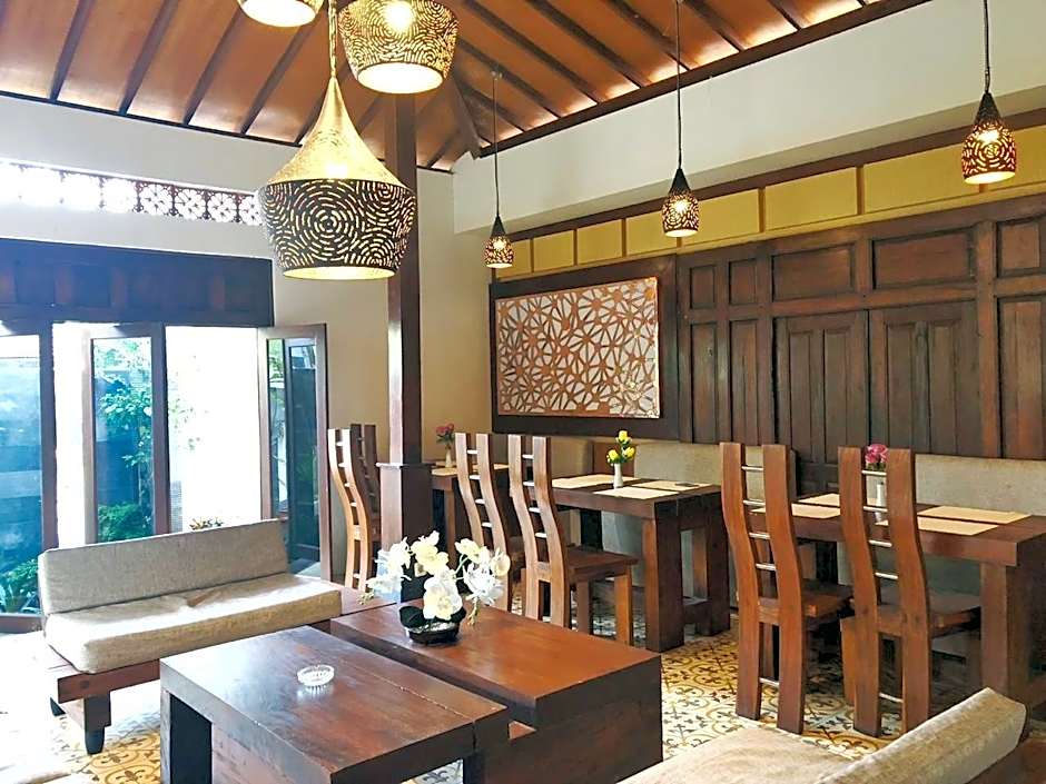 Puri Langenarjan Guesthouse 