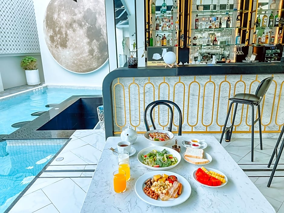 Ratri Hotel Phuket Old Town