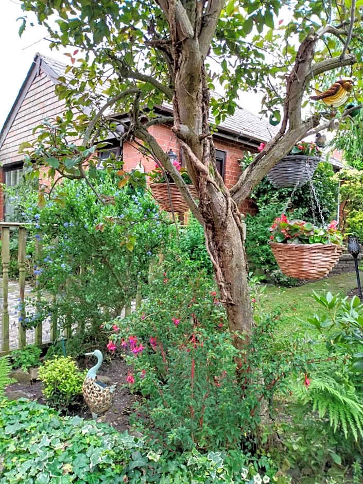 Hollingworth Lake Guest House Room Only Accommodation