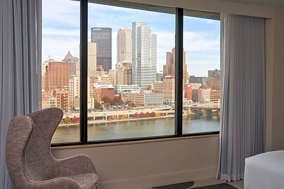 Sheraton Pittsburgh Hotel At Station Square