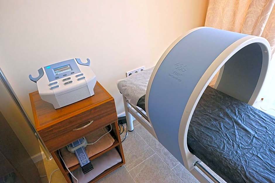 Paradise Hotel & Relax Center