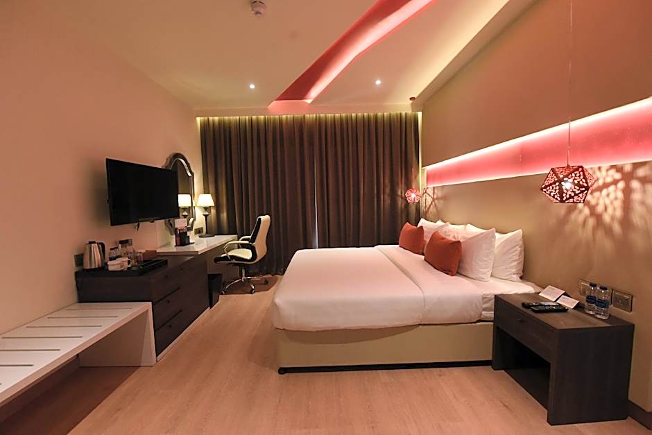 Carnelian Muscat - Airport Hotel