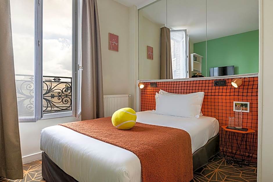 Hotel Olympic by Patrick Hayat