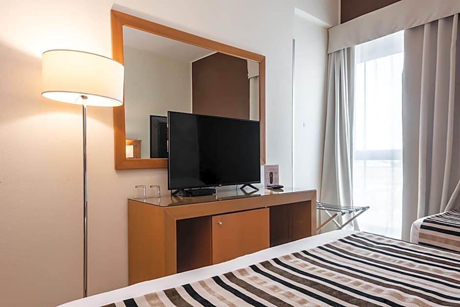 Sardegna Hotel - Suites & Restaurant