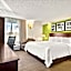 Spot X Hotel Wesley Chapel - Tampa Area