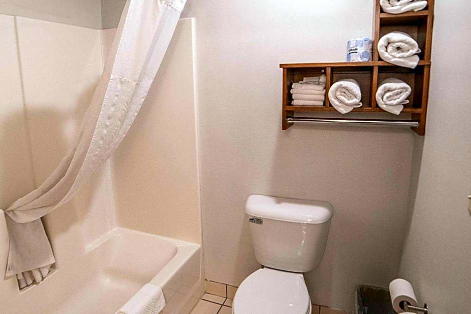 Quality Inn & Suites Watertown