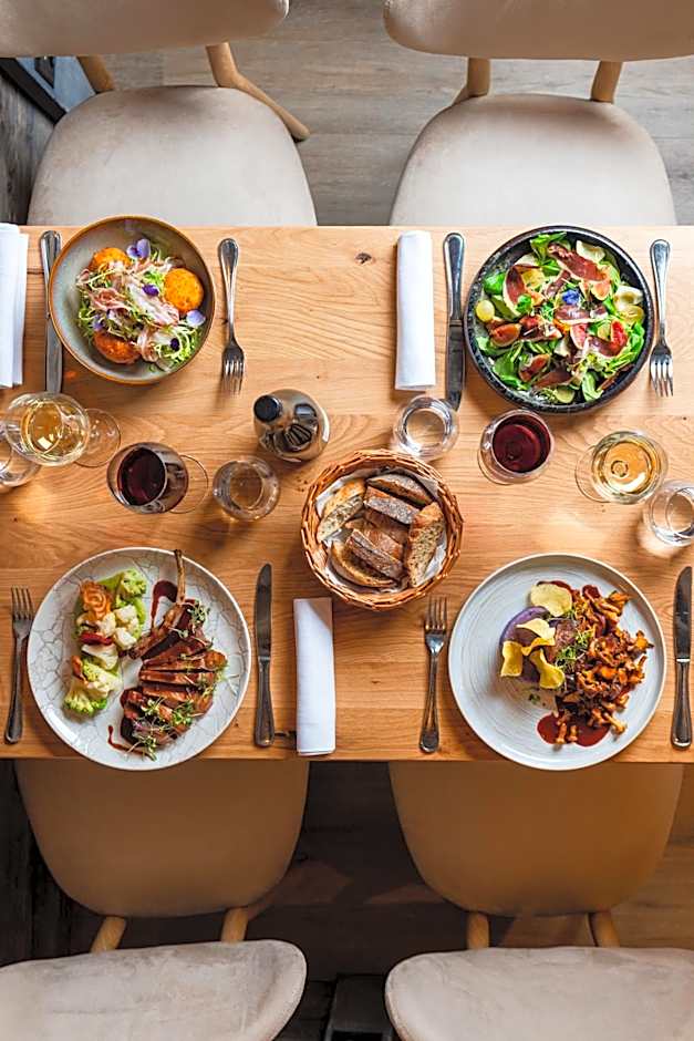 Hotel Edelweiss Manotel