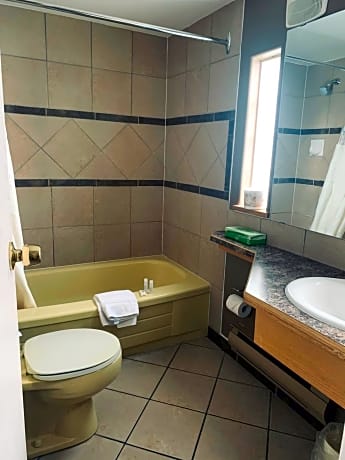 Standard Queen Room with Two Queen Beds