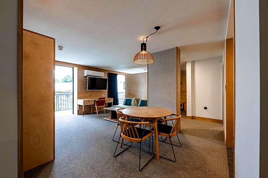 Bunk Surfers Paradise 18-35 Backpacker Hostel