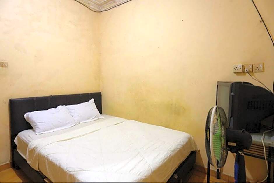 Hotel O Lewi Family Guest House Near GBKP Bangun Mulia Km. 11