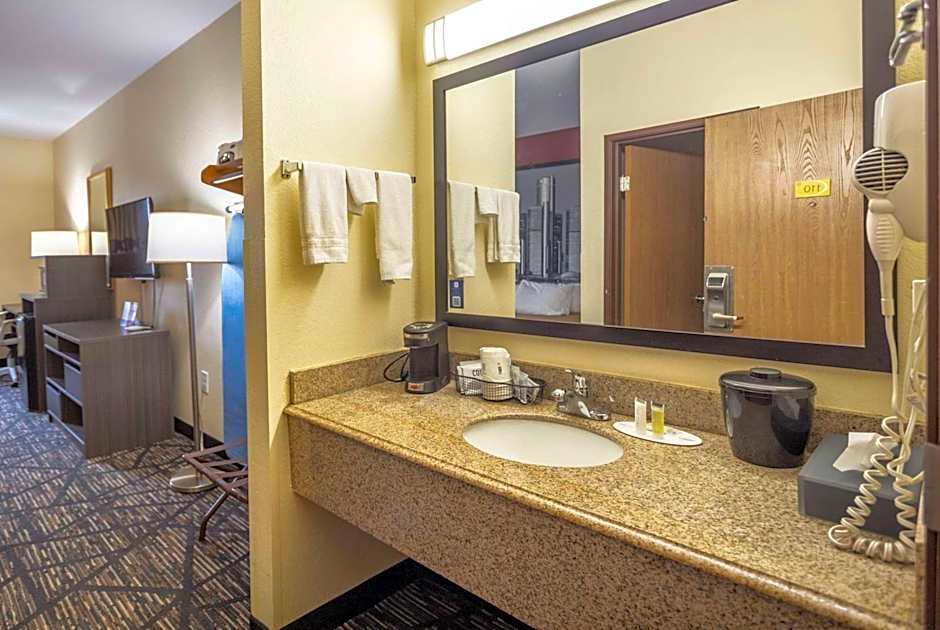 Super 8 by Wyndham Big Rapids