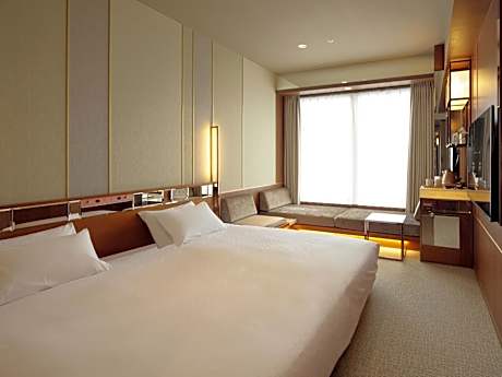 King Room - Non-Smoking