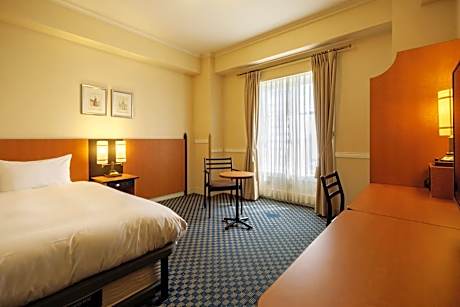 Top Floor Superior single Room