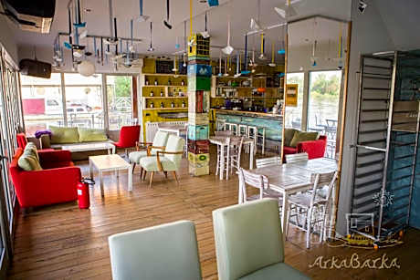 ArkaBarka Floating Hostel