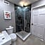 Modern Luxe Family & Groups Friendly Bungalow with Patio & Workspace
