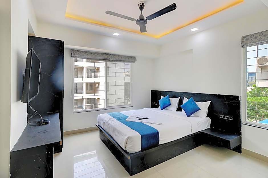 StayBird - Silver Oak, An Apartment Hotel