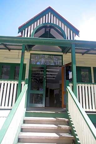 Halls Gap Tavern
