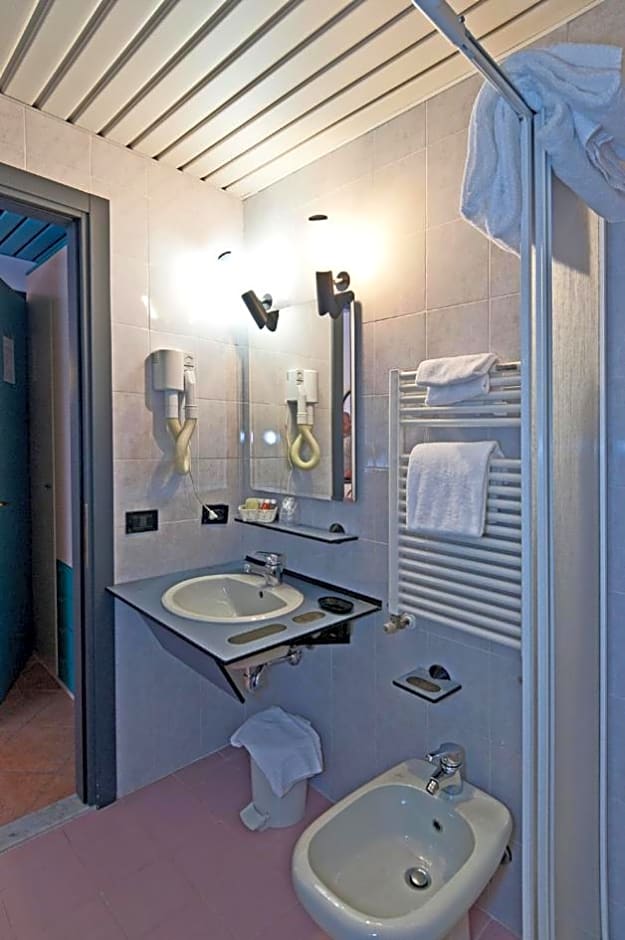 Hotel Prestige