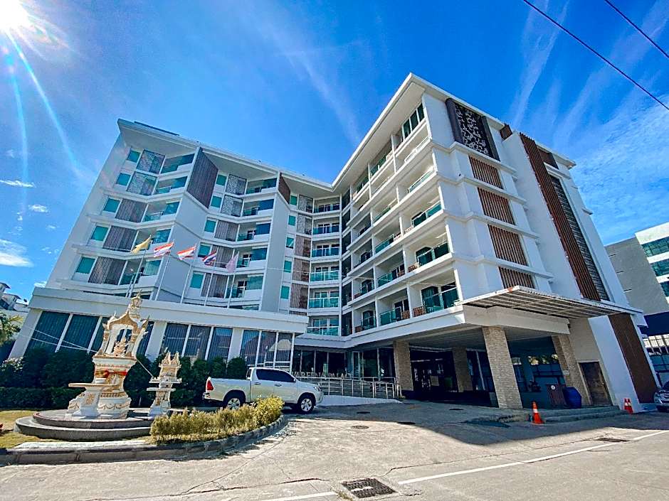 Vareena Palace Hotel