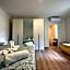 Extravaganza Room and Suite Apartment City Center
