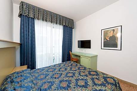 Quadruple Room with Balcony