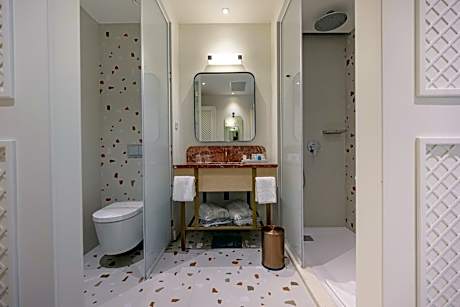 Suite with City View