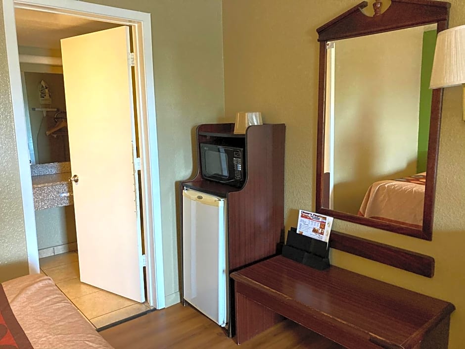 Super 8 Little Rock/north/arpt – North Little Rock, AR