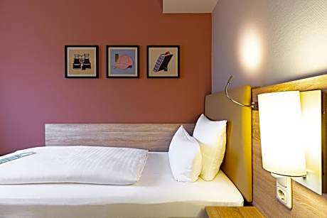 Cozy Single Room