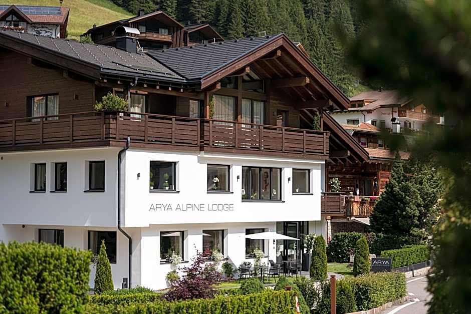 Arya Alpine Lodge