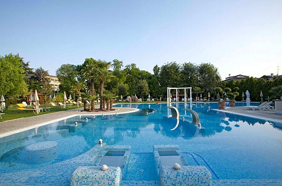 Hotel Harrys' Garden