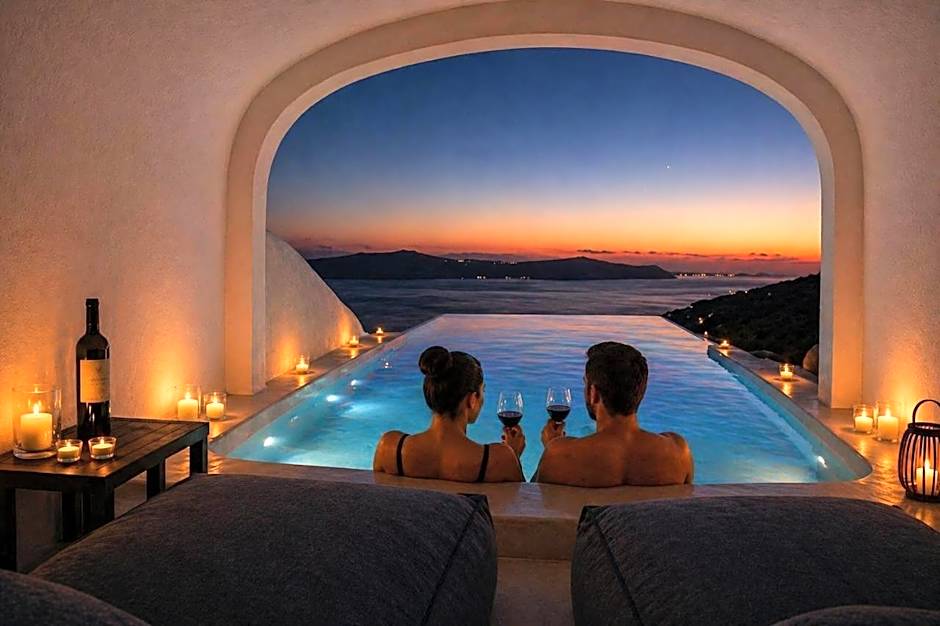 Sun Rocks Boutique Hotel - Caldera View Suites & Sunset Dining Experience