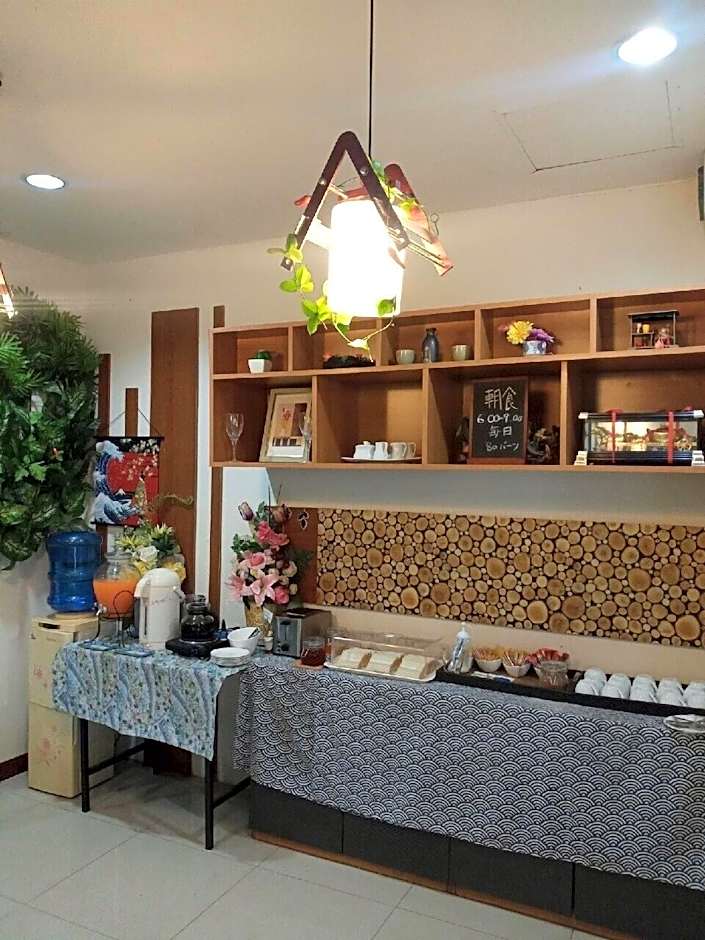 Grand Esie Service Apartment