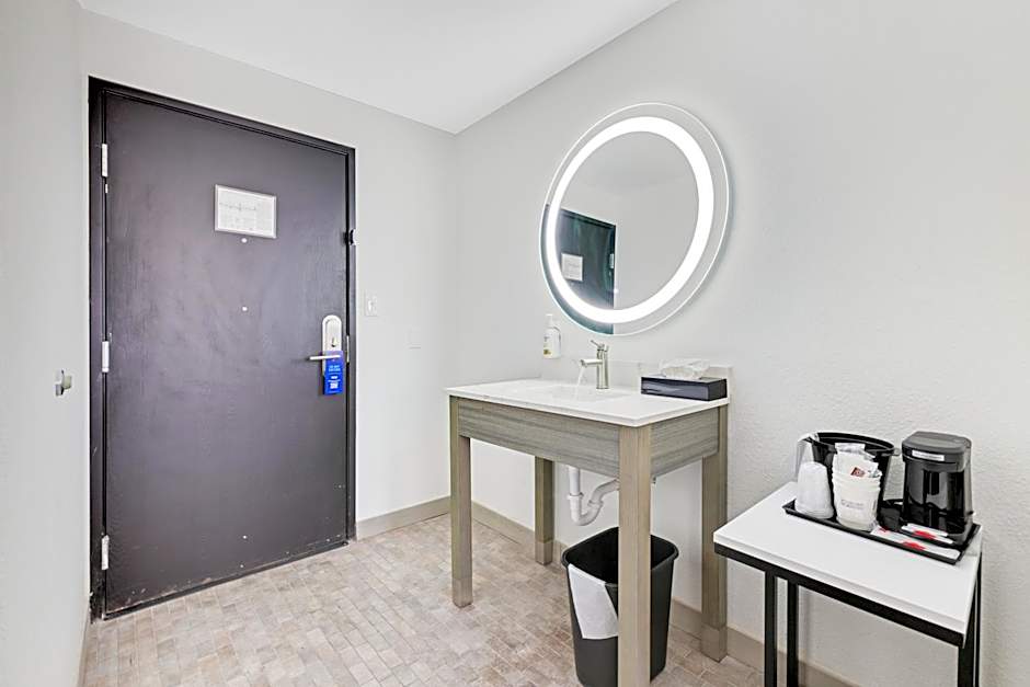 La Quinta Inn & Suites by Wyndham Jacksonville Mandarin