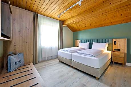 Two-Bedroom Apartment with Mountain View