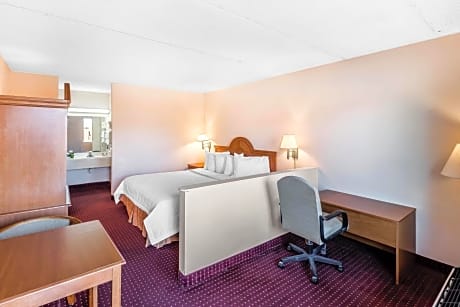 King Room - Mobility Access/Non-Smoking