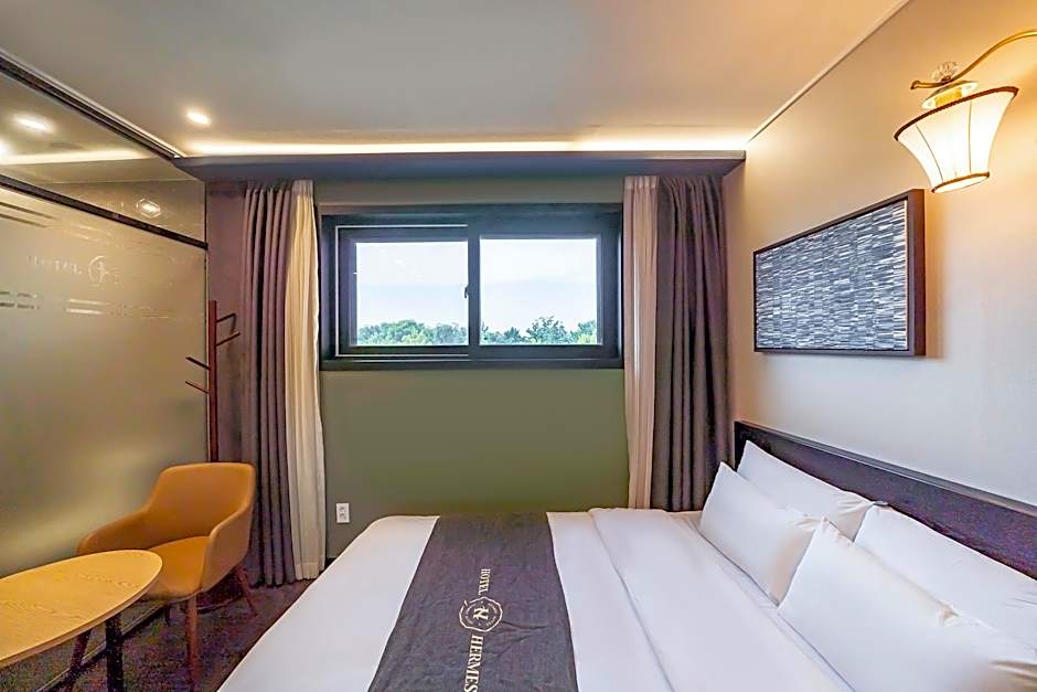Hermes Hotel