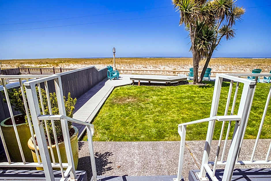 Inn of the Four Winds Seaside Oceanfront