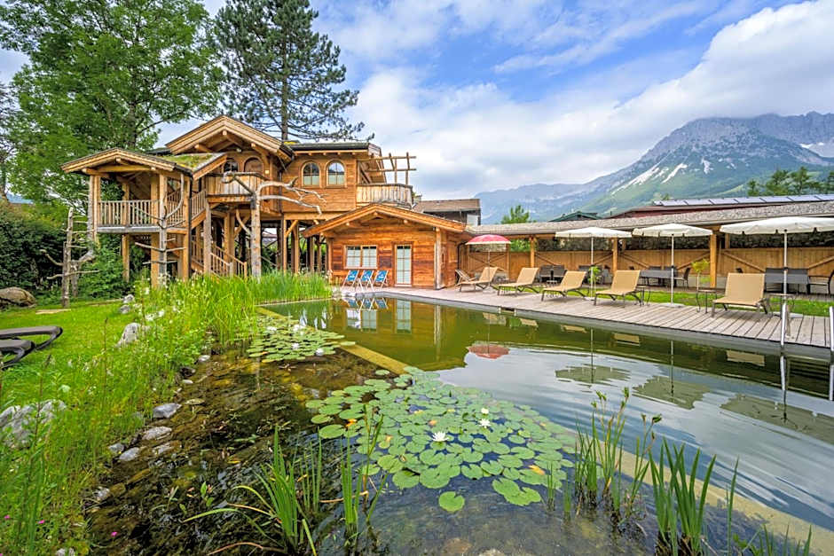 Flora - Das kleine Gartenhotel