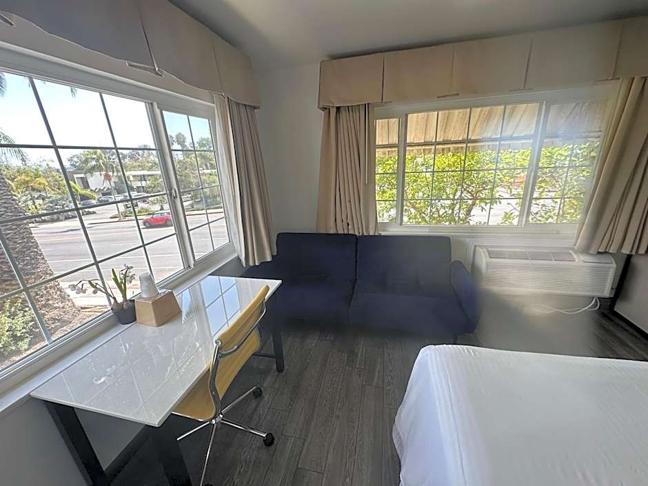 Town and Country Inn