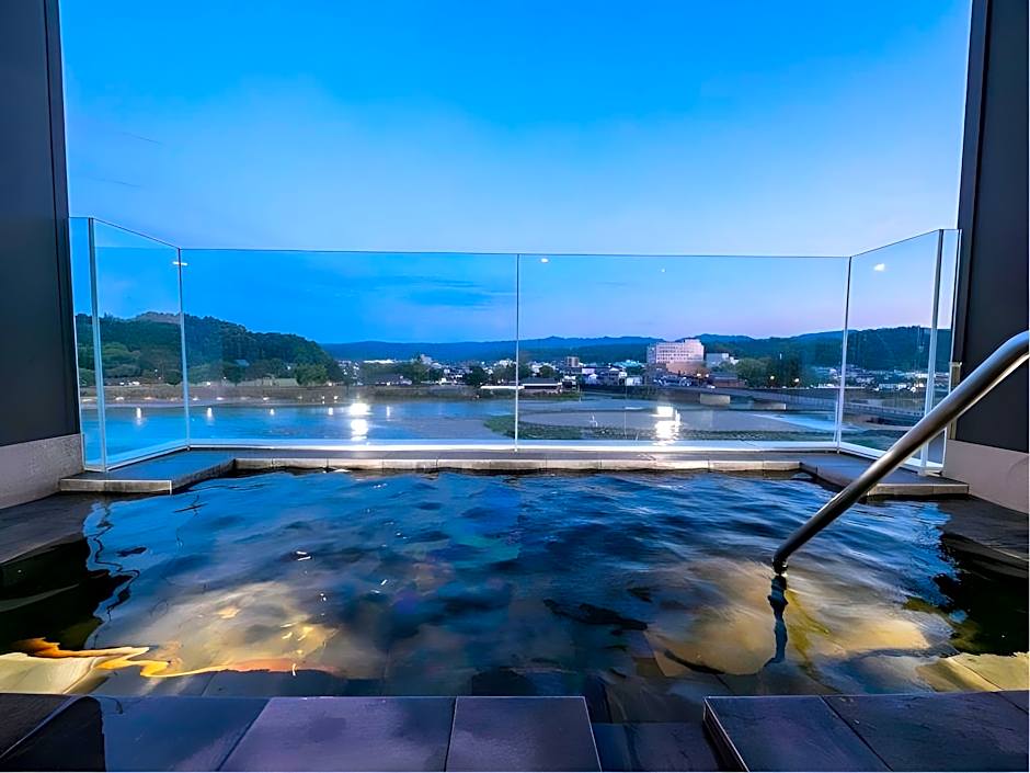 Hitoyoshi Onsen Nabeya