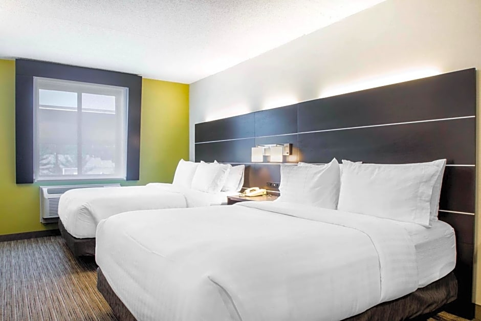 Holiday Inn Express & Suites - Albany Airport - Wolf Road, an IHG Hotel