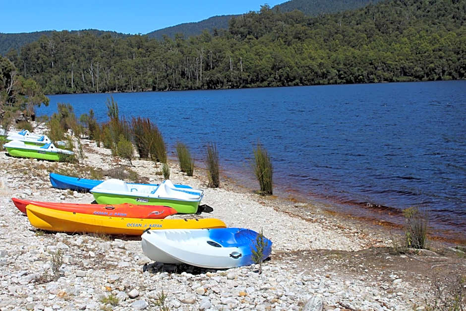Tullah Lakeside Lodge
