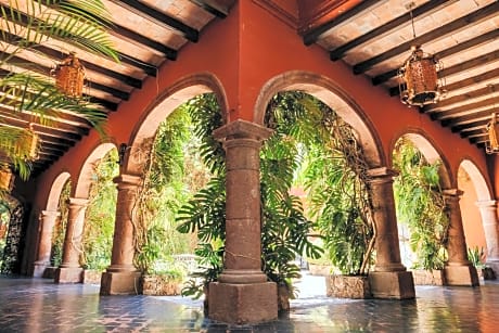 Casa Luna Hotel Boutique
