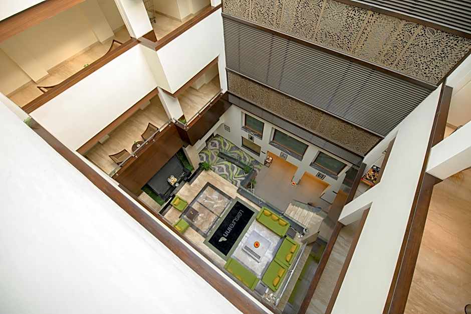 Leisure Inn Grand Chanakya