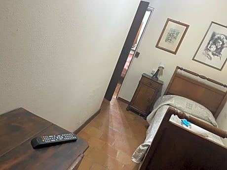 Small Single Room