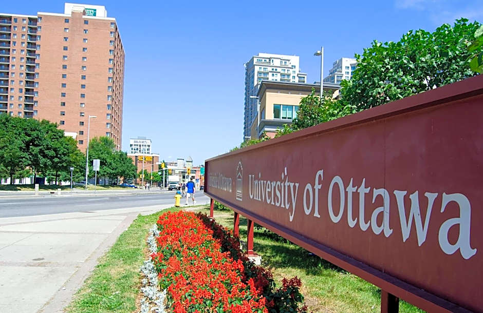 Les Suites Hotel Ottawa