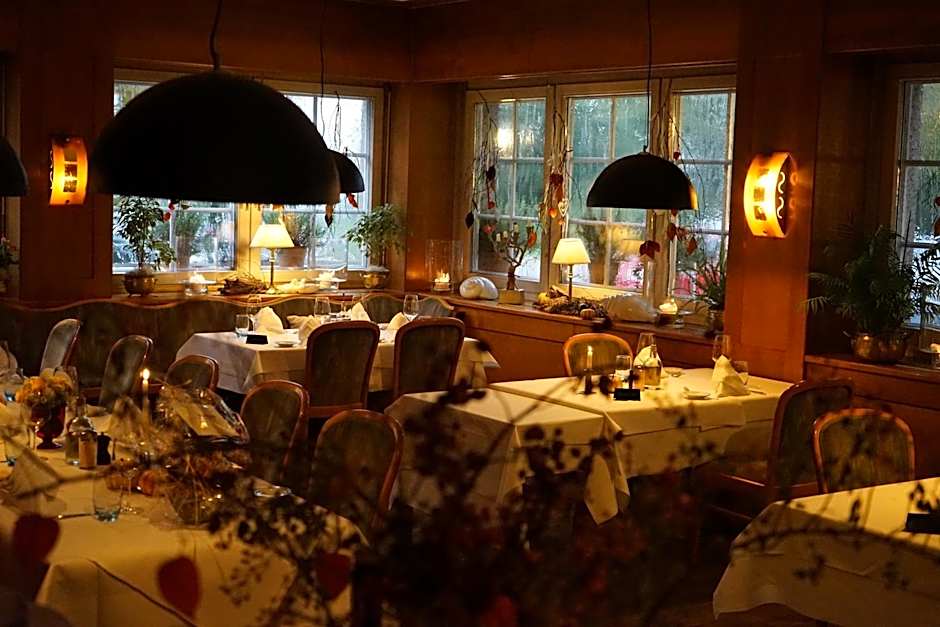 Ott's Hotel Weinwirtschaft & Biergarten Weil am Rhein/Basel